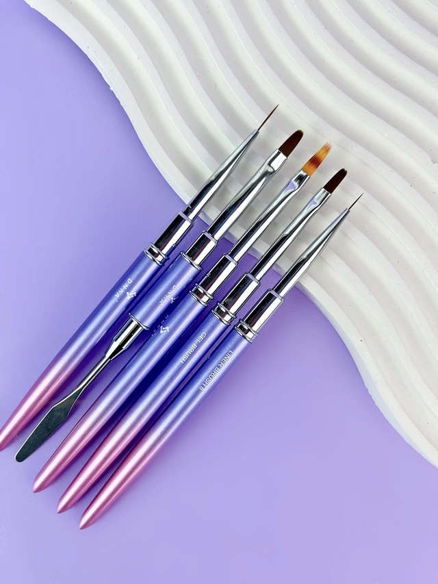 DNKa Brush 8mm #0001 Liner 