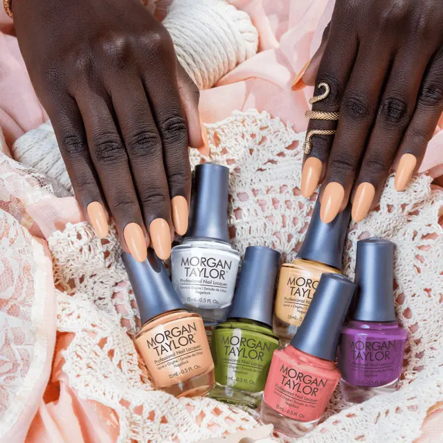 *Morgan Taylor LACE IS MORE Collection 12stk Display 